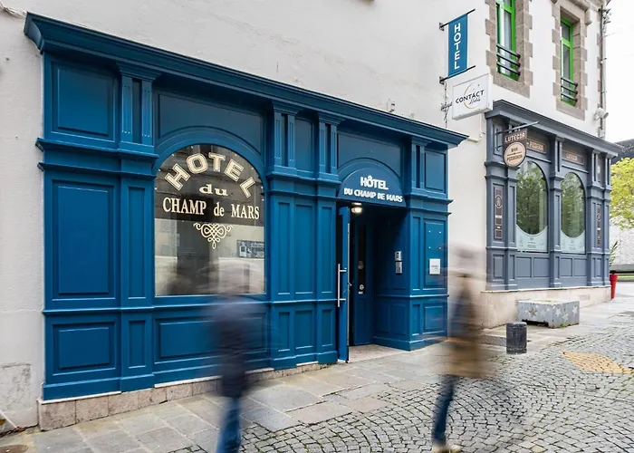 Hôtel accueillant les animaux: Contact Hôtel du Champ de Mars de Saint-Brieuc